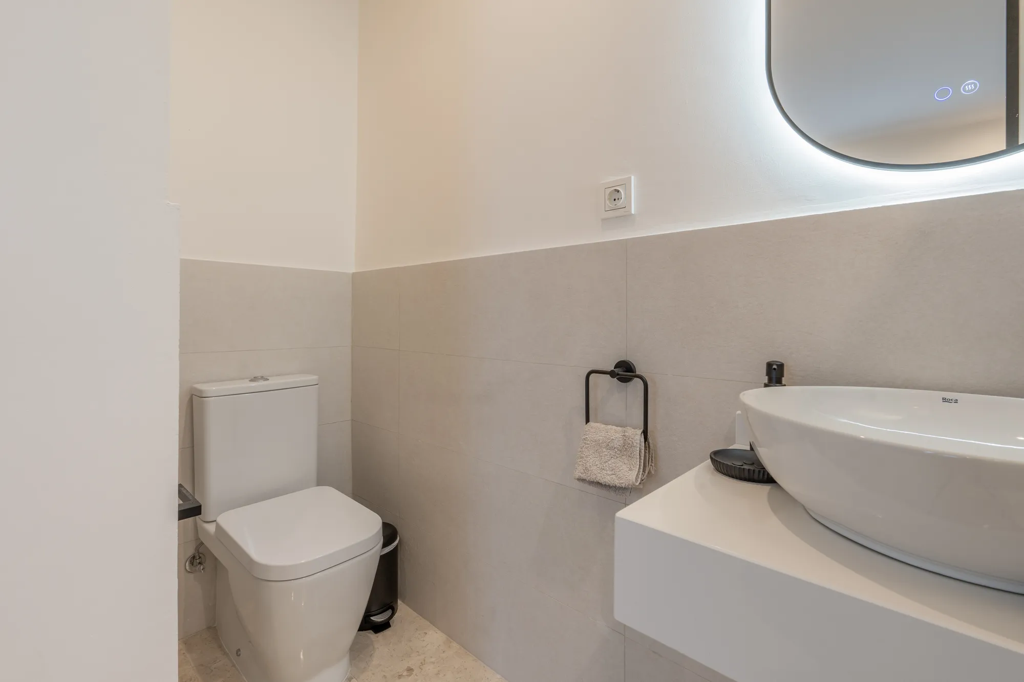 Habitación 2 con vistas directas a la piscina privada